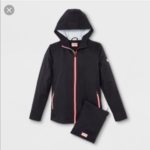 Hunter black packable rain jacket
